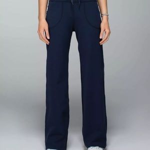 Lululemon Navy Still Pant size 10 fits 14 - 16w